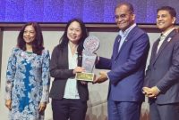 Dari kiri ke kanan: Yang Berbahagia Dato' Sri Suriani binti Dato' Ahmad, Sekretaris Jenderal Kementerian Kesehatan Malaysia; Lim Kooi Ling, CEO Island Hospital; Yang Berhormat Datuk Seri Dr Dzulkefly Ahmad, Menteri Kesehatan Malaysia; dan Suriaghandi Suppiah, CEO Malaysia Healthcare Travel Council.