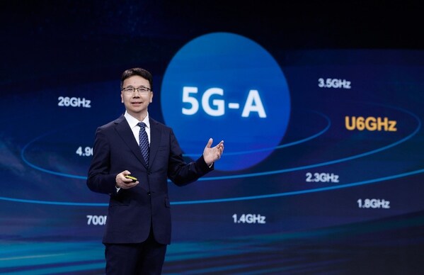 Yang Chaobin, Huawei ICT BG CEO, speaking at MWC Barcelona 2026